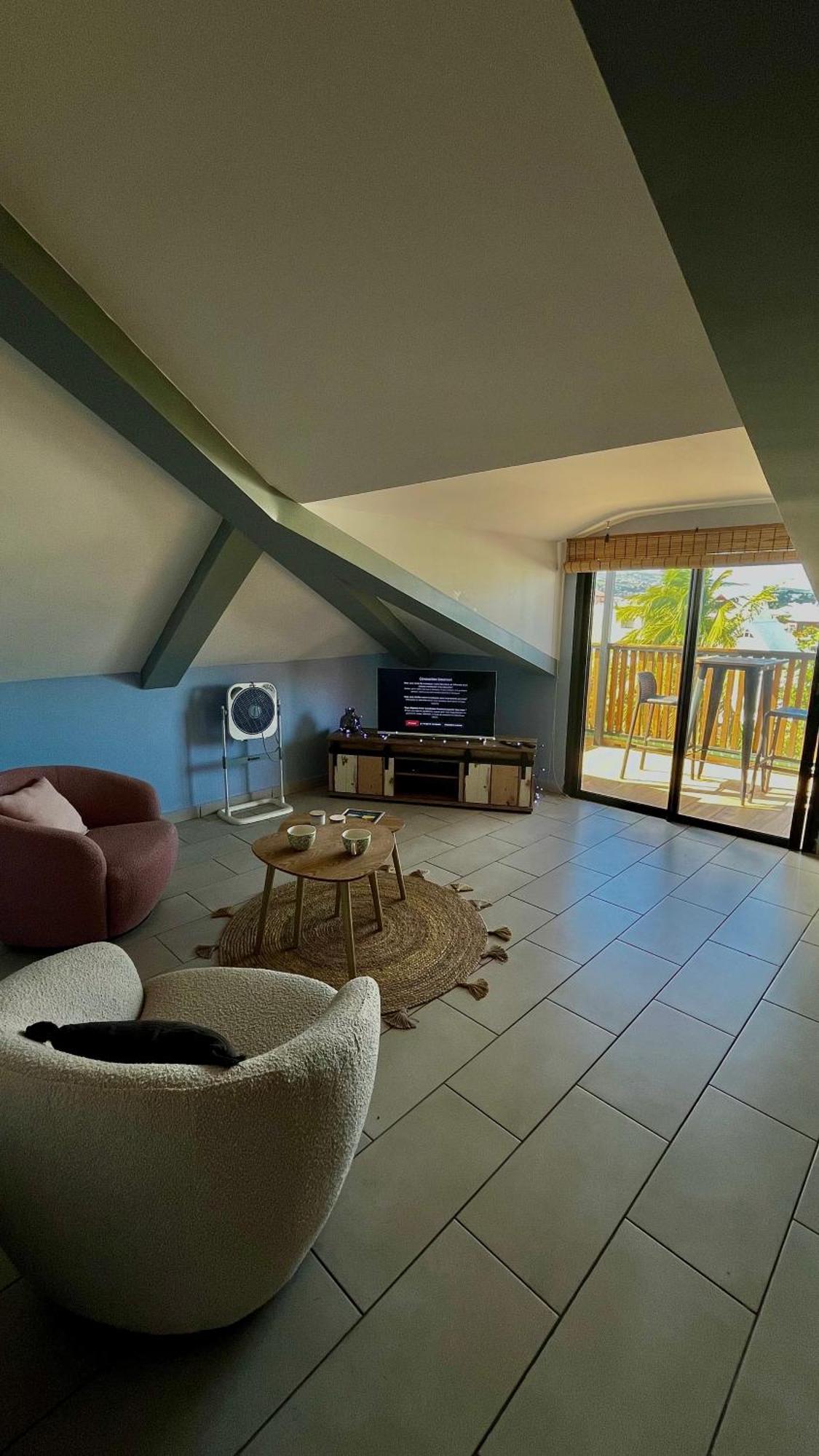 Tropical Suite - T2 Flamboyant - Saint-Pierre - 5Min De La Plage Exterior photo